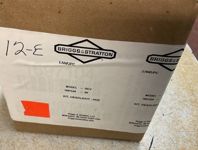 New Simplicity Headlight Kit 1697534