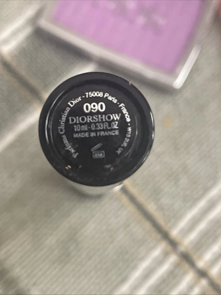 DIOR *NEW* 3 Piece-makeup-Black Mascara, Rosy Glow Blush 063 & Lip Glow 007 - Image 2 of 4