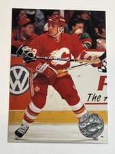 1991-92 Pro Set Platinum Hockey #15 - Sergei Makarov - Calgary Flames