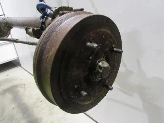 Essieu arriere RENAULT TRAFIC 1 PHASE 1 7700301593 - Photo 3/3