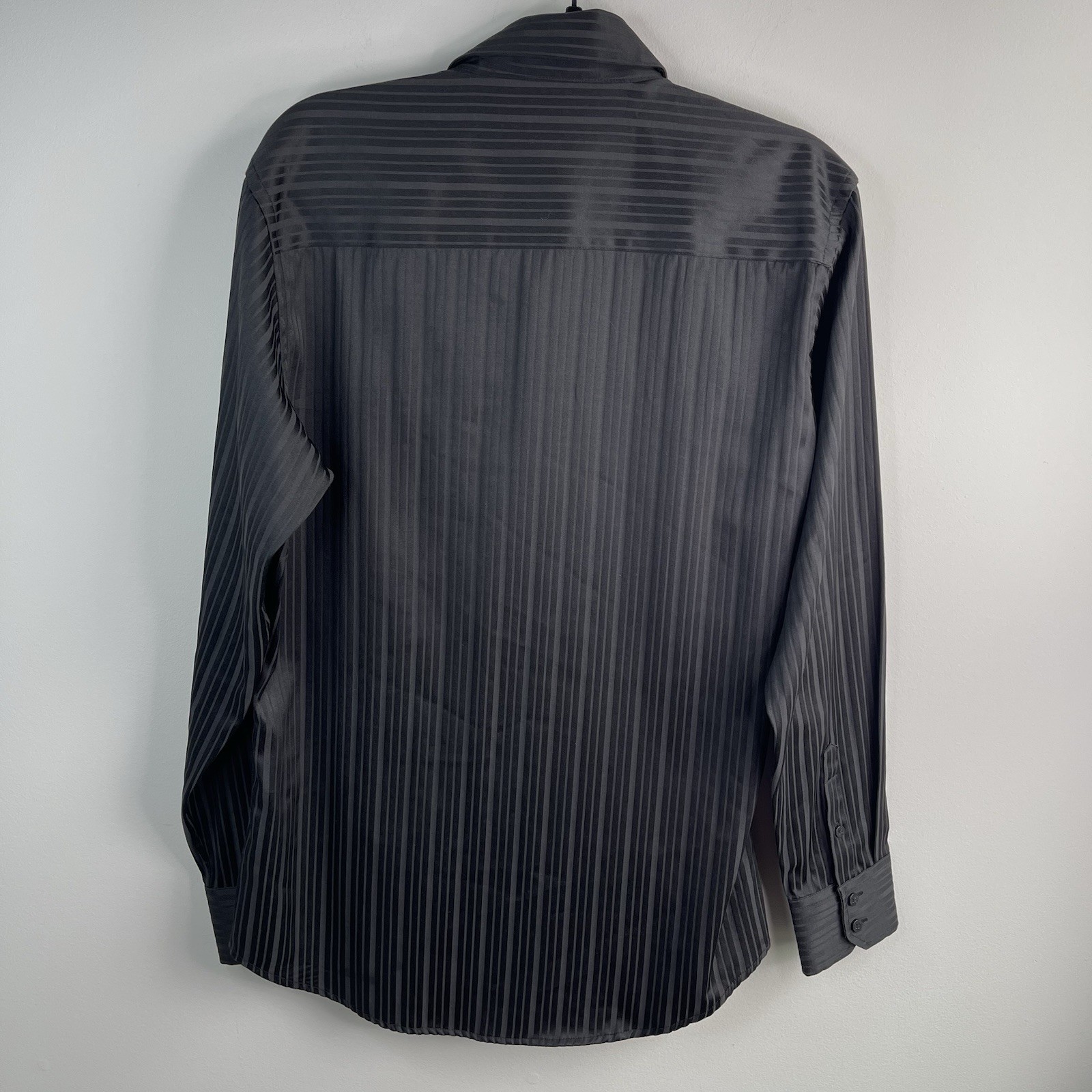 Source Black button down shirt. Size medium  Grea… - image 6