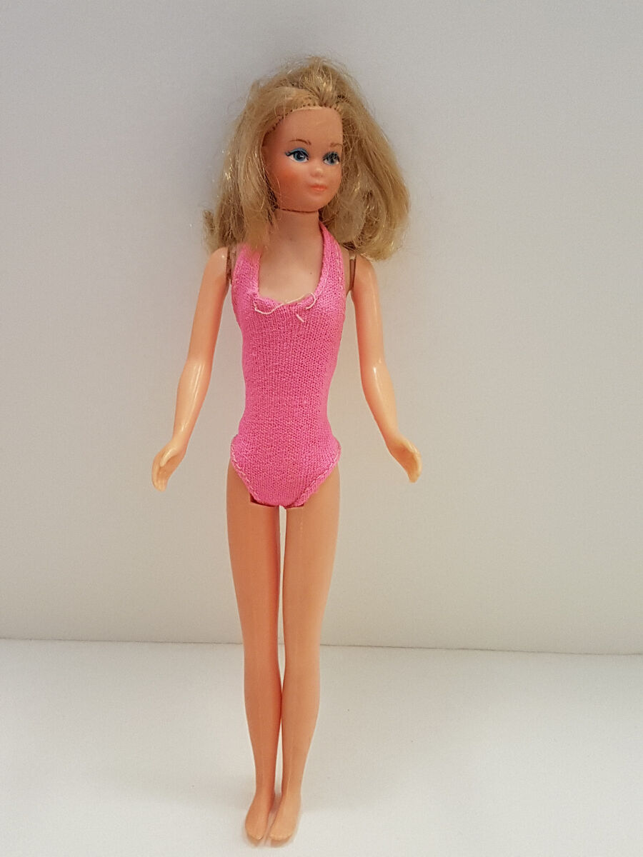 VINTAGE 1967 Blonde Barbie Doll Made in Hong Kong | eBay VINTAGE 1967 Blonde Barbie Doll Made in Hong Kong | eBay