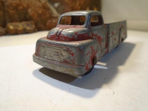 TOOTSIETOY VINTAGE DIECAST 1949 FORD UTILITY TRUCK, COMPLETE 5-211-1-5 - Picture 11 of 11