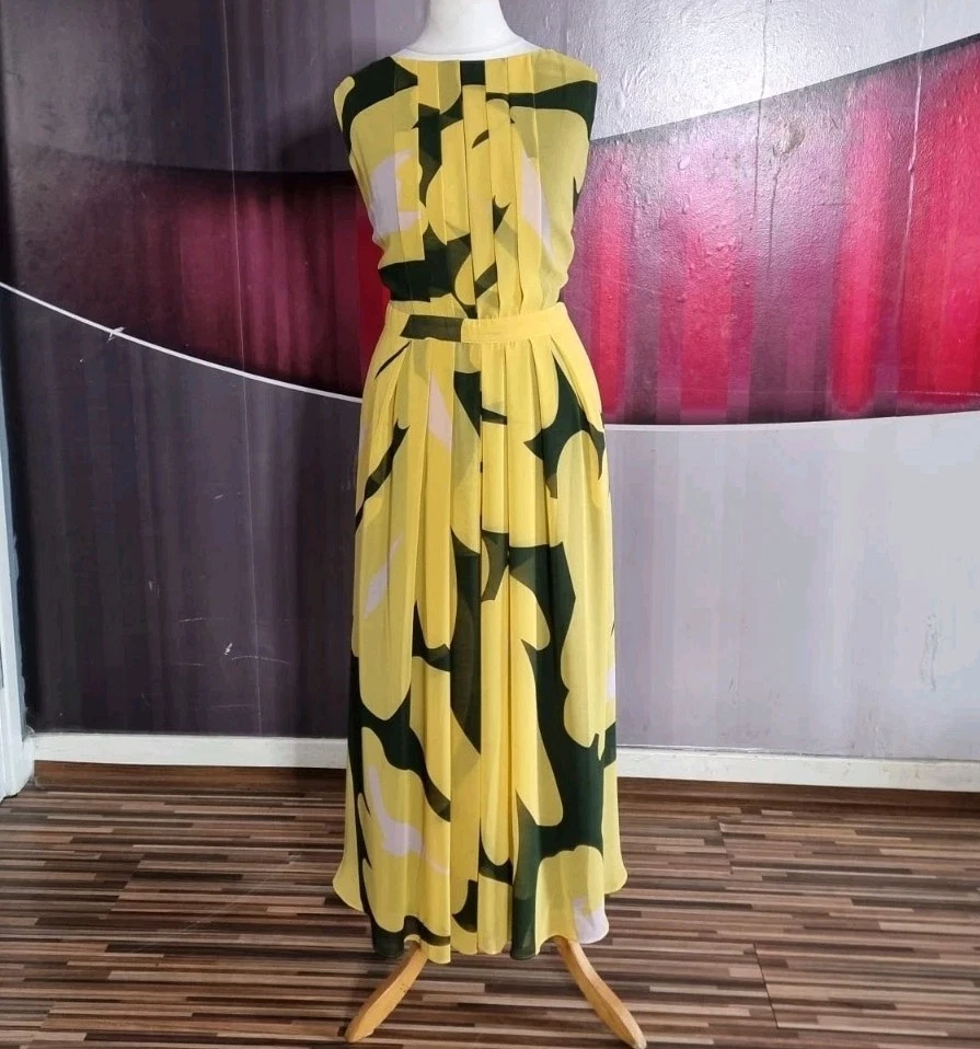 Womens Dresses Jasper Conran Pleated Dress Jasper Conran Spring 2020 Ready-to-Wear Collection Vogue Womens Dresses Jasper Conran Pleated Dress Jasper Conran Spring 2020 Ready-to-Wear Collection Vogue