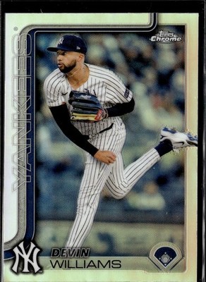Devin Williams 2025 Topps Chrome Rainbow Foil #153 New York Yankees