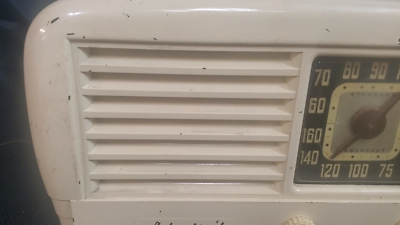 Vintage Admiral Aeroscope Tube Radio,69C19 -Bakelite Works..Kinda