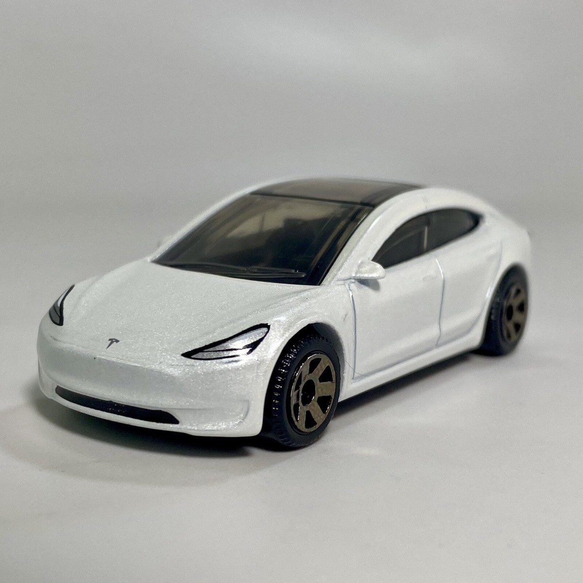 Tesla Model 3 White 1:64 Scale Diecast Diorama Model Car #53 | eBay
