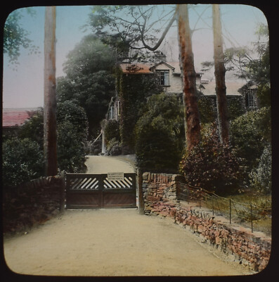 Photo CUMBRIA RYDAL MOUNT WORDSWORTHS HOUSE C1890 TINTED Magic Lantern Slide