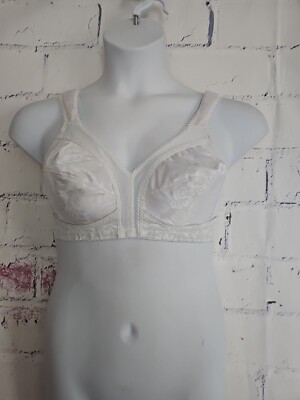 Playtex 18HR Ultimate Shoulder Comfort Bra White Wireless size 36B Wide Strap