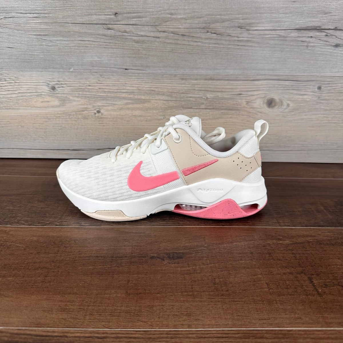 Nike Zoom Bella 6 Sand Drift Coral Chalk Womens Size 8 Cream