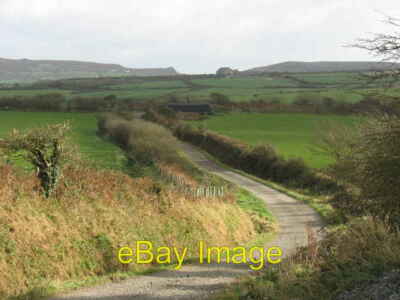 Foto 6x4 Die Bodwrda Farm Road Penycaerau Dies ist der Hauptantrieb führt c2007