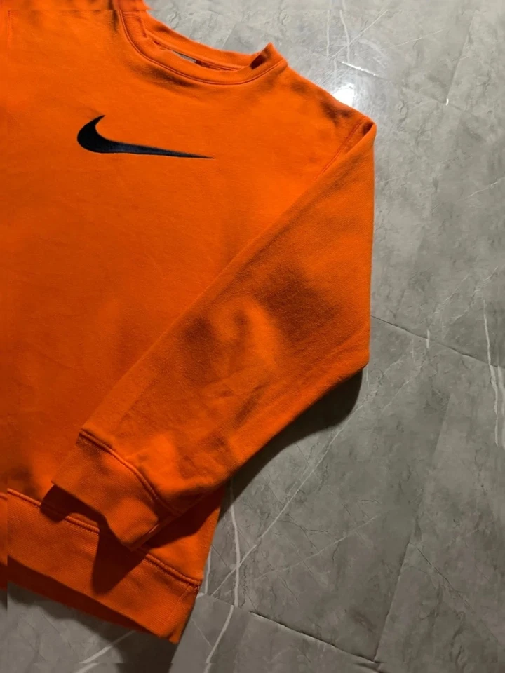 Sweat Nike Vintage Orange Flash, Gros Solo Swoosh Noir Brodé, Col Rond #LMPVT2 - Photo 3/4