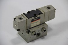 SMC VFSA2201 Pneumatic Pilot Valve, Air - USED