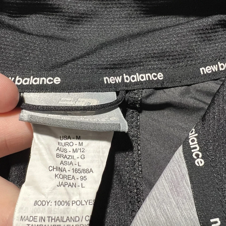 New Balance Windbreaker Vest Reflective Logo Medium Lightweight Running - Image 3 of 4