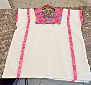 Mexican Embroidered Folk Shirt - From Oaxaca