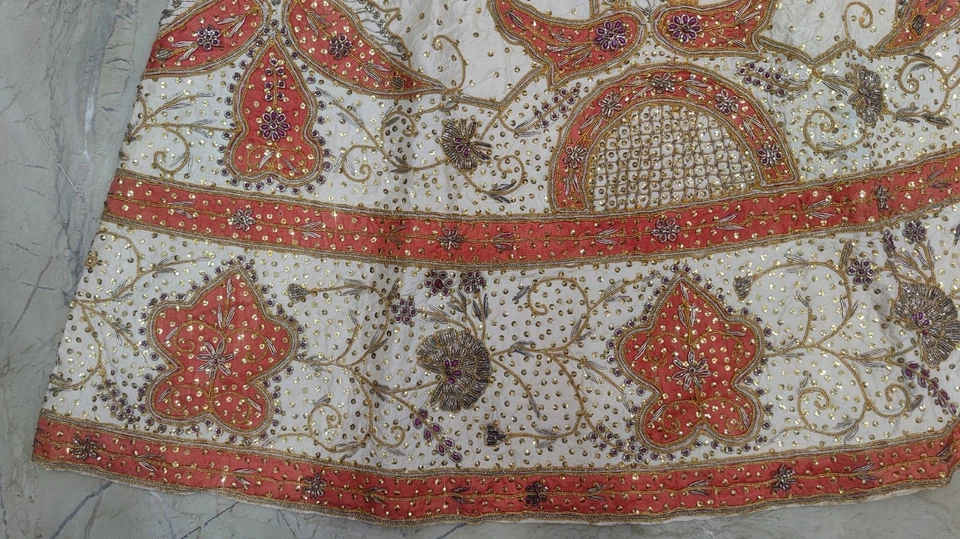 Falda larga nupcial india vintage con cuentas a mano Zardozi Georgette boda Lehenga Foto 4 de 4