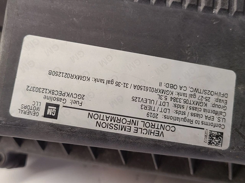 2017 2018 2019 2020 CADILLAC ESCALADE Air Cleaner  - Image 3 of 4