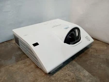 Hitachi CP-BX301WN 3LCD XGA Short-Throw Projector 3200 ANSI Lumens HDMI VGA HDTV