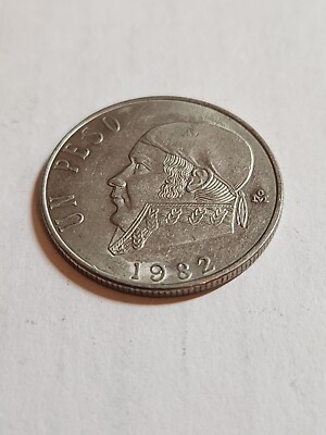1982 Mexico / Mexican Un 1 Peso Coin - Lot BT266