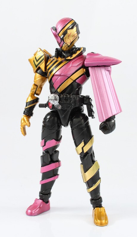 Kamen Rider Build フィギュア Amazon.com: TAMASHII NATIONS Bandai S.H.Figuarts Kamen Rider