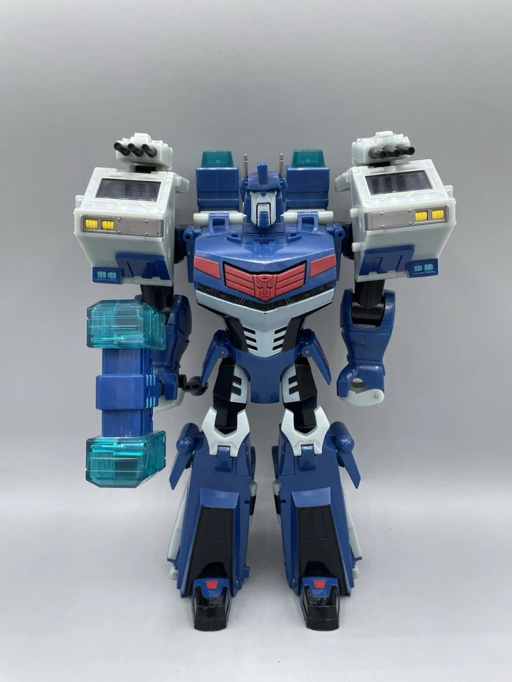 Hasbro Transformers Animated Leader Class Ultra Magnus Action Figure Complete - Image 3 of 4