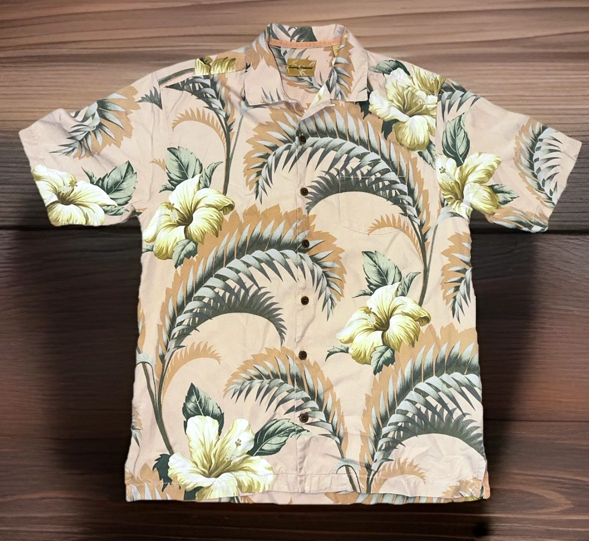 Tommy Bahama 100% Silk Hawaiian Aloha Camp Shirt Men Size Small Floral