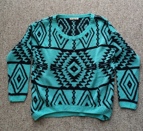 Vintage Women's Sweater Size Small 