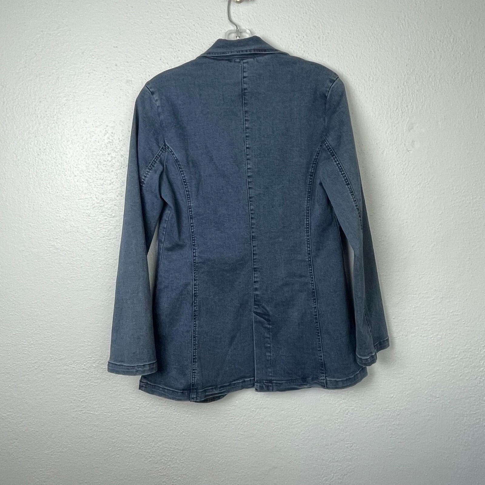 Picture 4 of 5