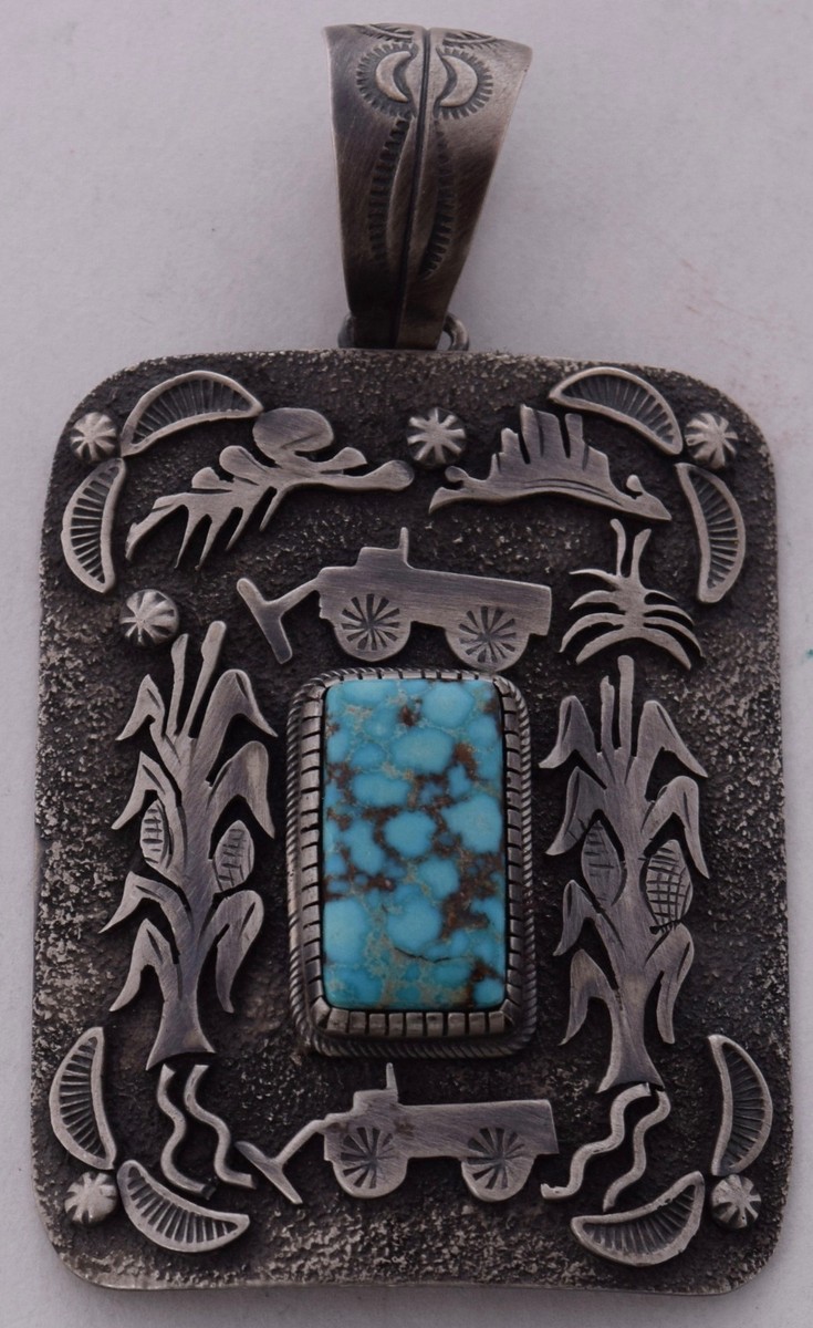 136 Grams Super Heavy Vintage Navajo #8 Turquoise Native American Jewelry Silver Bracelet 136 Grams Super Heavy Vintage Navajo #8 Turquoise Native American Jewelry Silver Bracelet
