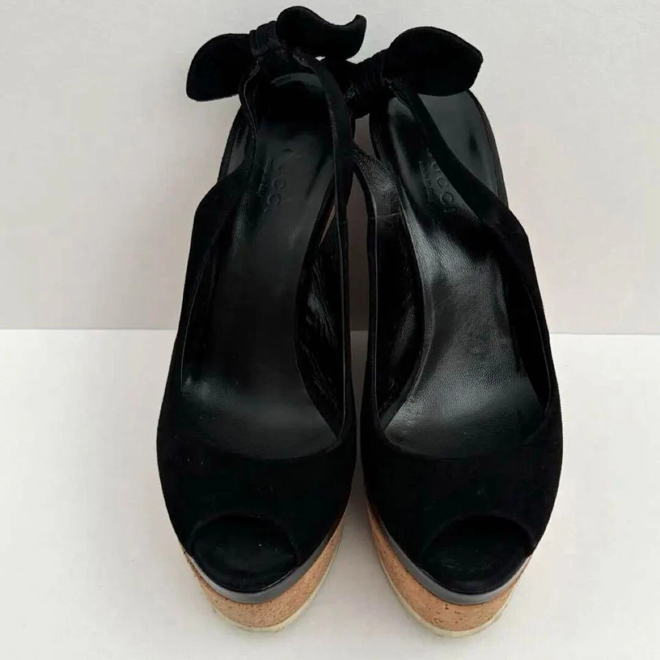 GUCCI Sandalias de gamuza con suela de cuña de corcho negro patrón de tatuaje talla 36 US5.5 Usadas Foto 4 de 4