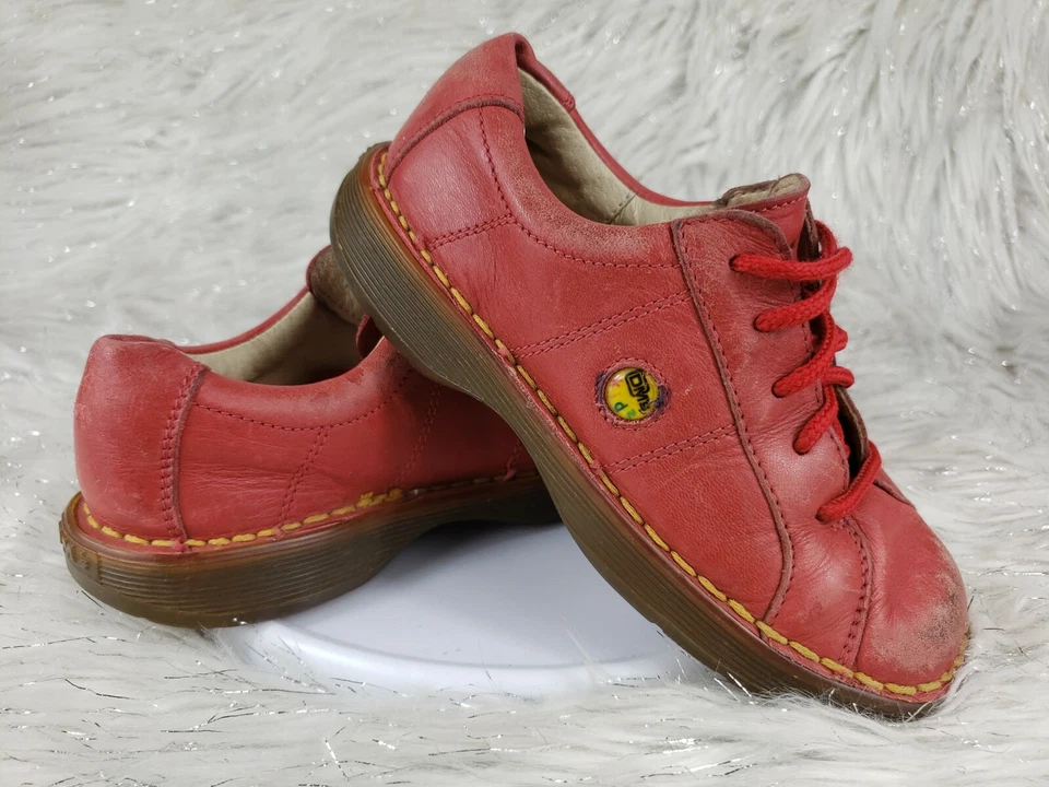 DR. MARTENS Doc Kids Red Leather Lace Up Shoes Kids Size US 11 - Image 2 of 4