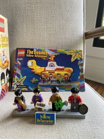 LEGO 21306 - The Beatles Yellow Submarine &ndash; built, 99.9% Complete - USA - W/Box