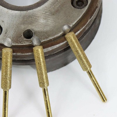 Effizientes Kettensägenschärfen mit 12 Stück Diamant Kettensägenschärfeinsätzen