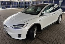 TESLA Model X (Raven) 7-Sitzer - weiß - 12/2019 - hinten Flügeltüren - DualMotor