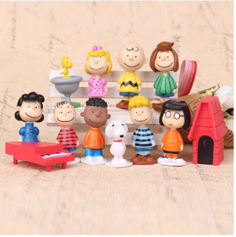 12pcs Japan Anime Peanuts Snoopy Charlie Sally Woodstock Mini Figure Model Toys - Image 2 of 4