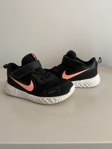 nike trainers pink tick