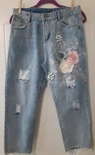 Candy Fashion Jeans Pants Crop Fray Hem Distressed Flower Accents Juniors XXL