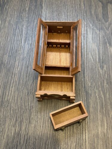 Shackman Dollhouse Miniature WOOD Gun Curio Furniture Cabinet 1:12 Vtg Japan - Picture 11 of 14