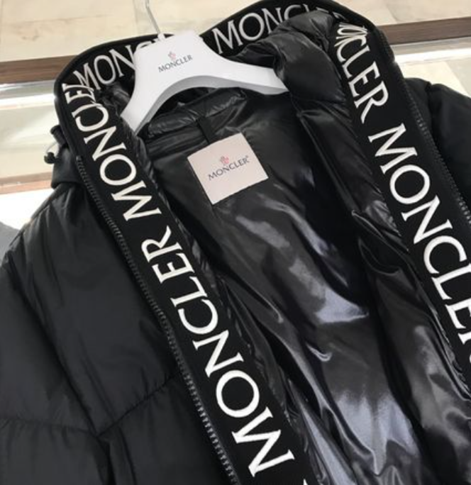 Moncler Montcla Down Puffer Jacket w/Hood & Authenticity Tag Moncler Montcla Down Puffer Jacket w/Hood & Authenticity Tag