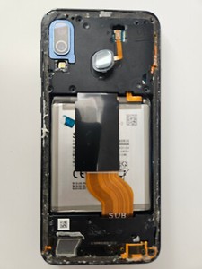 Samsung Galaxy A3 SM-A300F/DS, Display gesprungen, Defekt als Ersatzteil