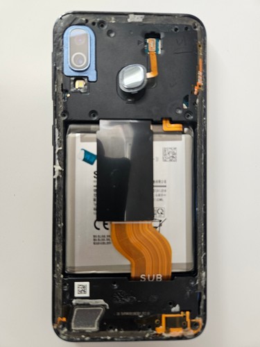 Samsung Galaxy A3 SM-A300F/DS, Display gesprungen, Defekt als Ersatzteil