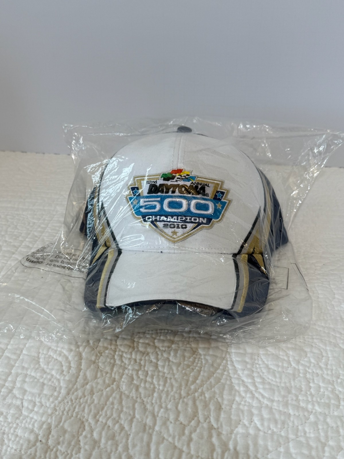 Daytona 500 Champion 2010 Chase Authentics NASCAR Hat New Old Stock