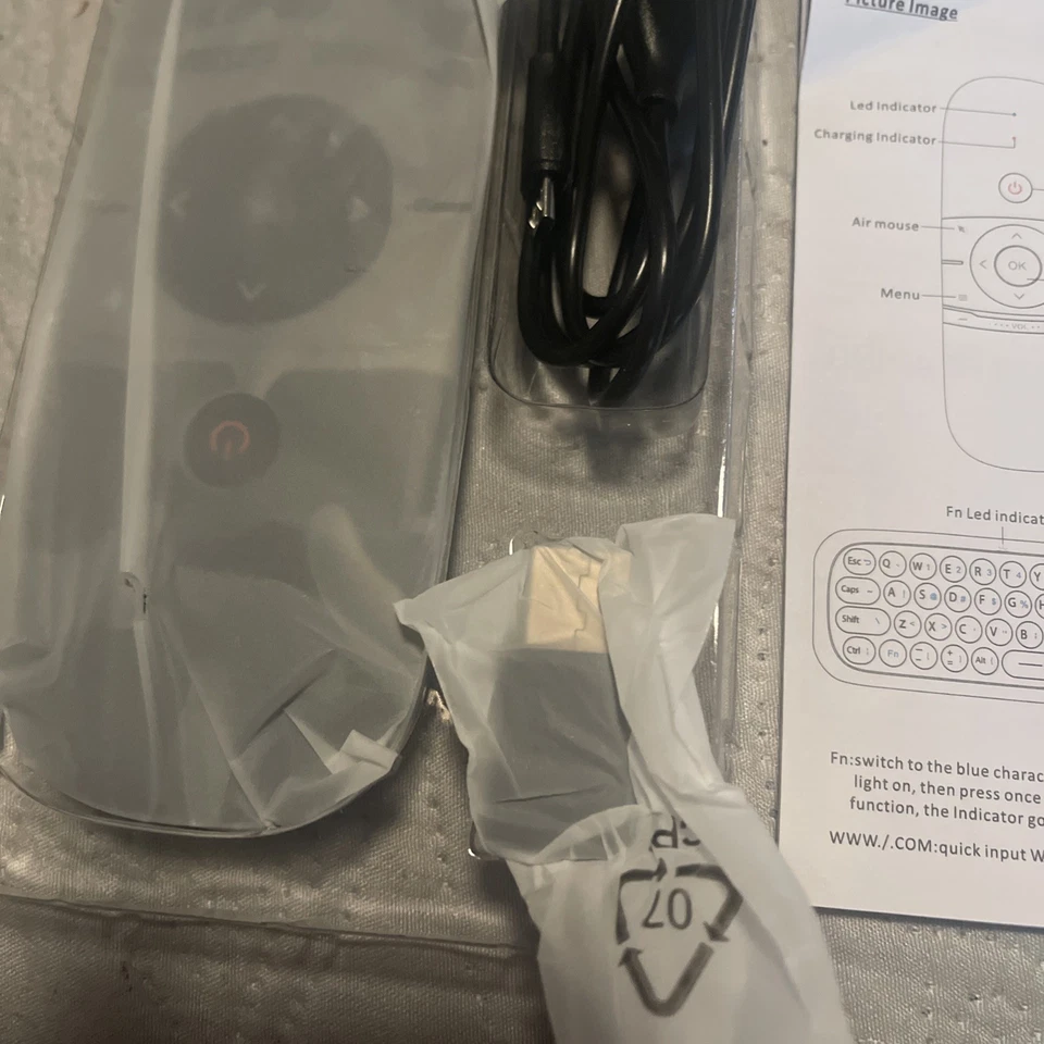 Air Mouse We-chip W1 Universal Tv Remote. Projector/HTPC/all In OnePC/TV. B1 - Image 4 of 4