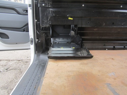 2022 Peugeot Expert 1400 2.0 BlueHDi 145 Professional Premium Van PANEL VAN Dies - Picture 20 of 20