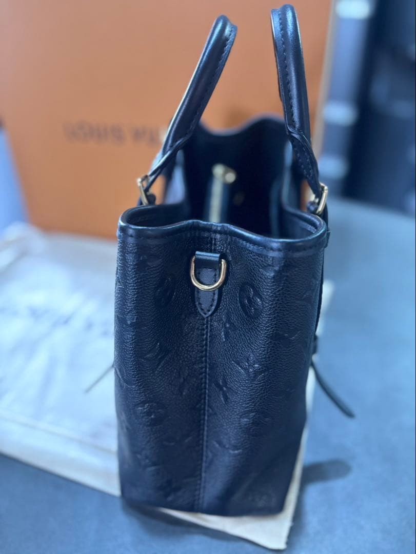 ✨LOUIS VUITTON ✨Black Babylon Tote image 3