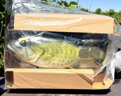 VTG Big Mouth Billy Bass 1999 Singing Fish New in Box!