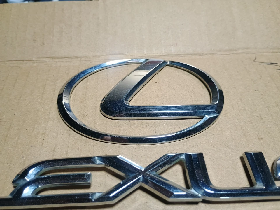 1998-2005 LEXUS GS300 REAR TRUNK LID EMBLEM BADGE LOGO OEM 98 99 00 01 02 03 04 - image 2 of 4