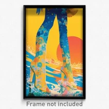 Spanish Movie Poster - Woman Feeling Worthy, Bubbly Wetsuit (Spain Art Print)