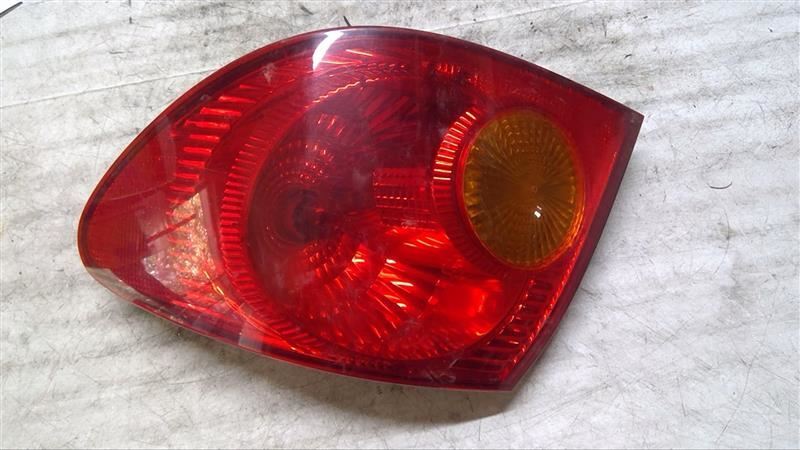Passenger Tail Light Quarter Panel Mounted Thru 4/04 Fits 03-04 COROLLA 505468