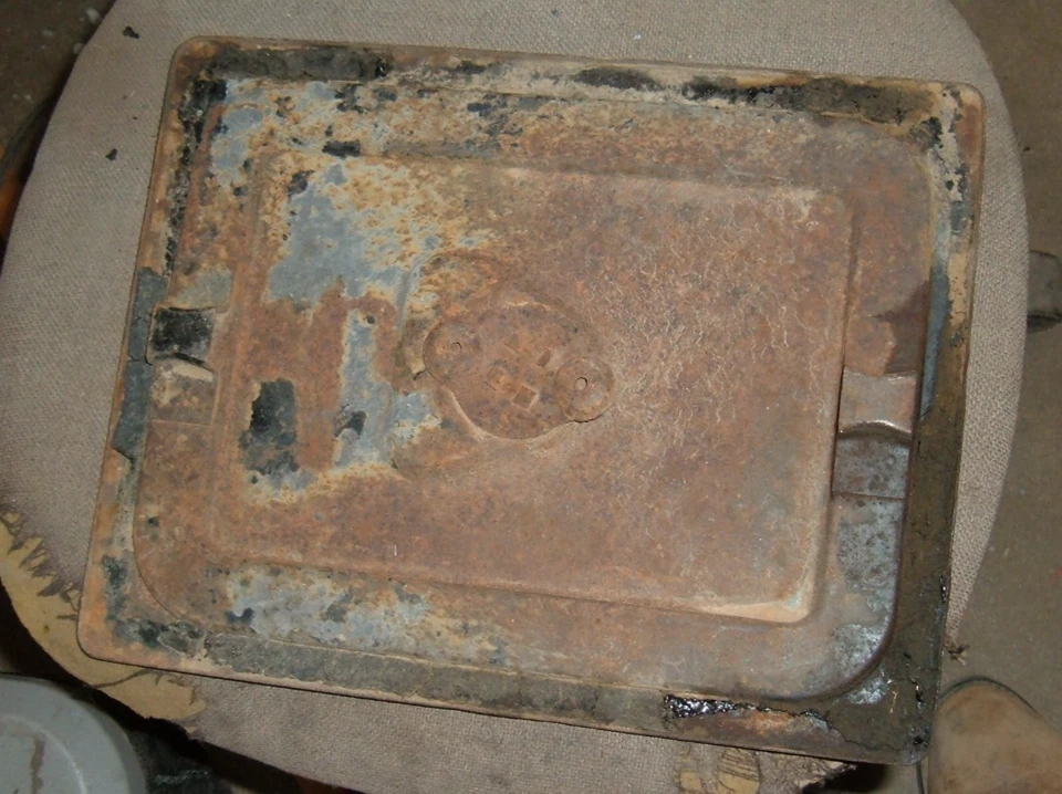 Cubierta de batería para camioneta Chevrolet 1947-1954 sin acoplamiento Foto 3 de 4